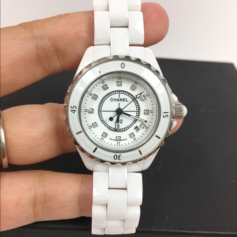 Ladies Ceramic chanel  watch like new